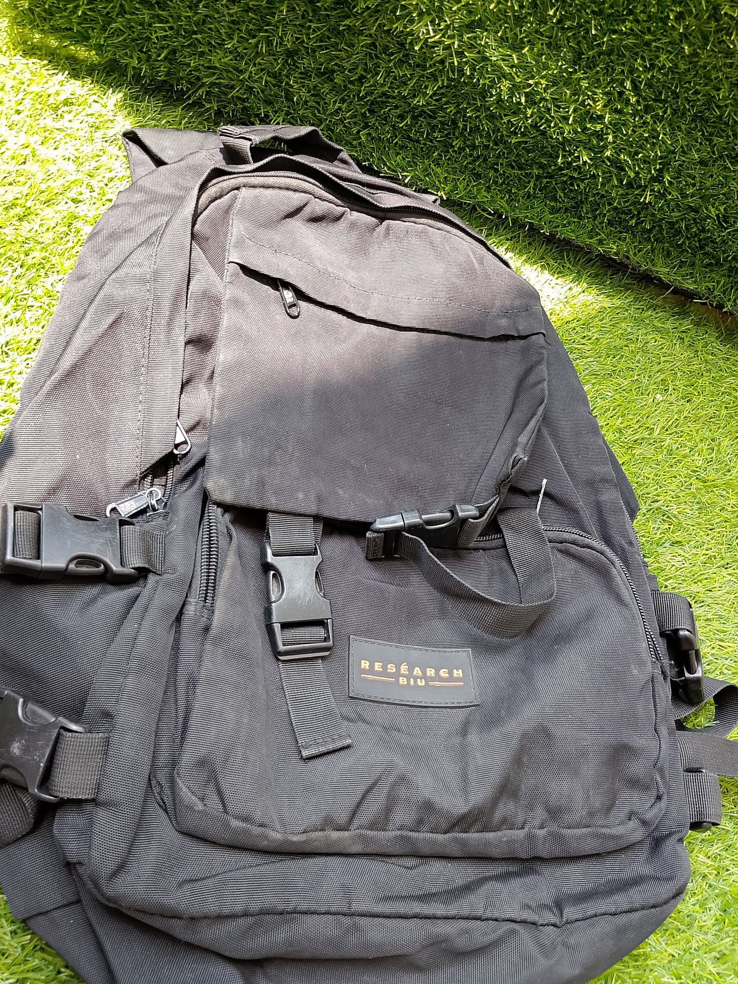 College-university backpack with laptop compartments