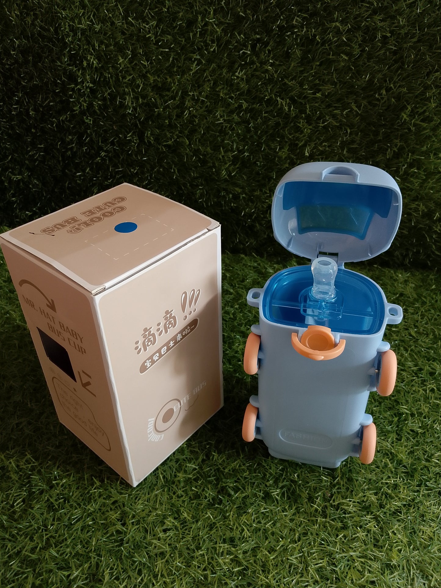 Kids Blue Bus-Shaped Water Bottle β Cool & Cute Bus Cup