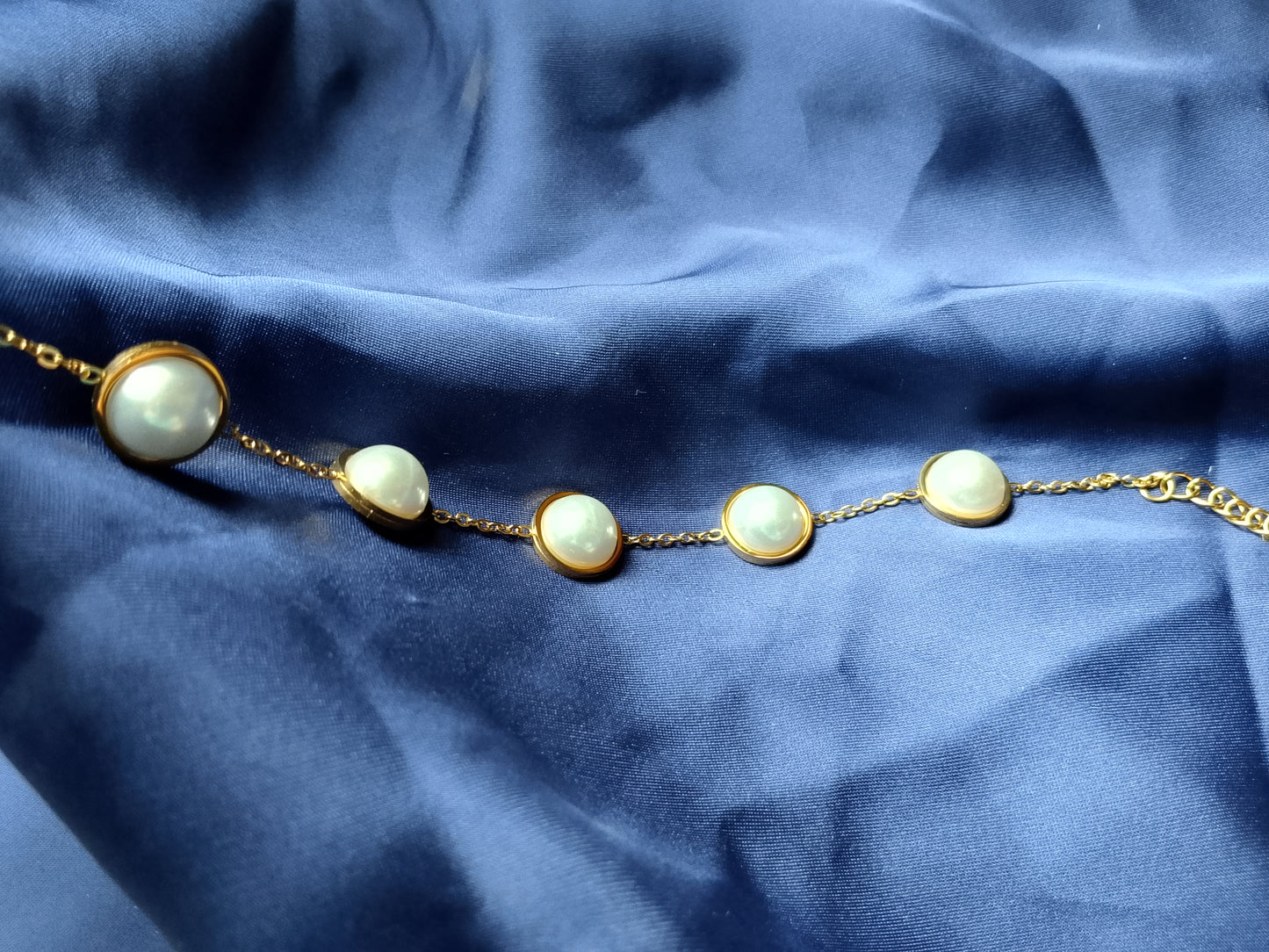 The Timeless Floating Pearl Chain Bracelet