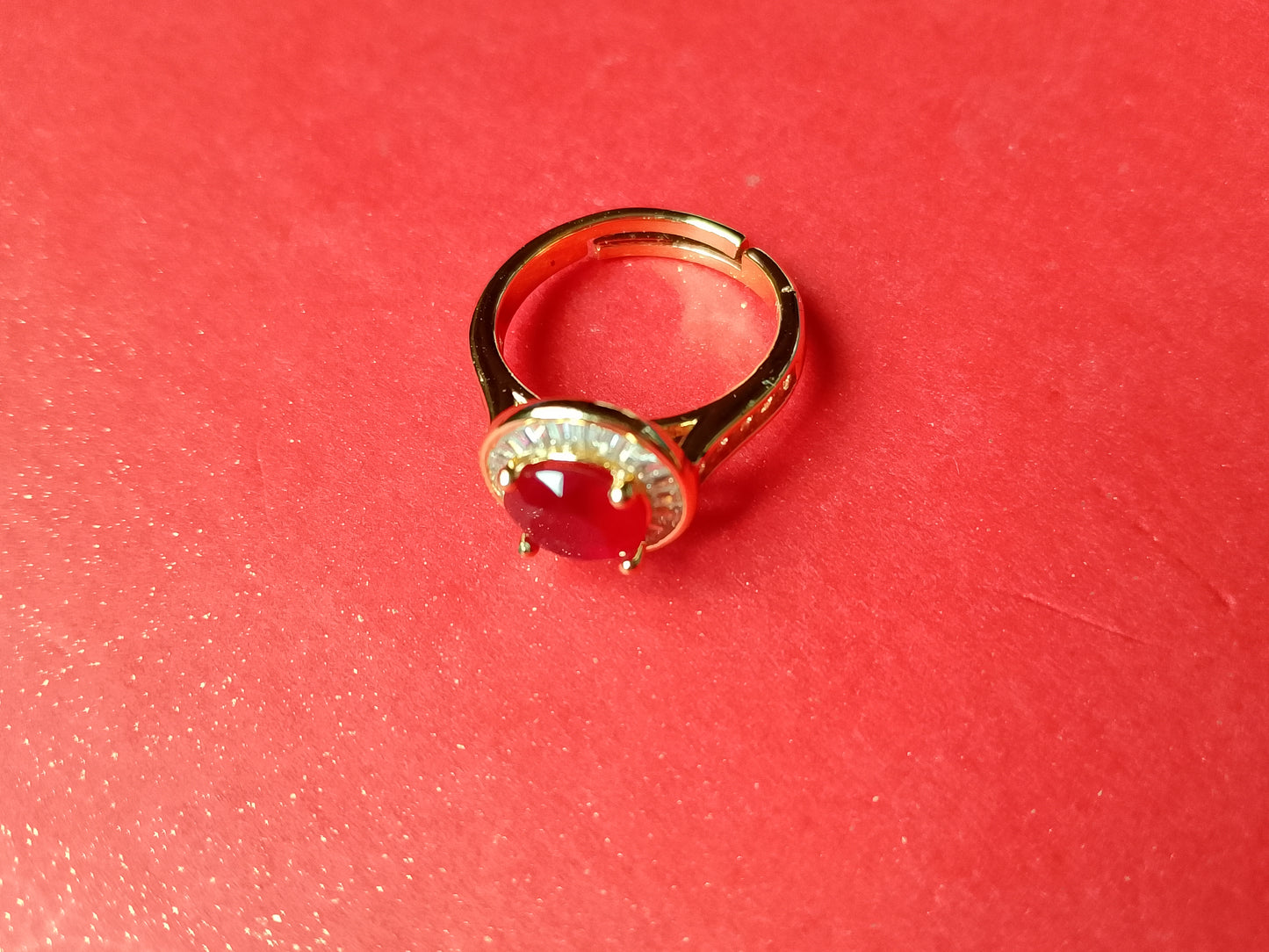 Elegant Stone Band Ring