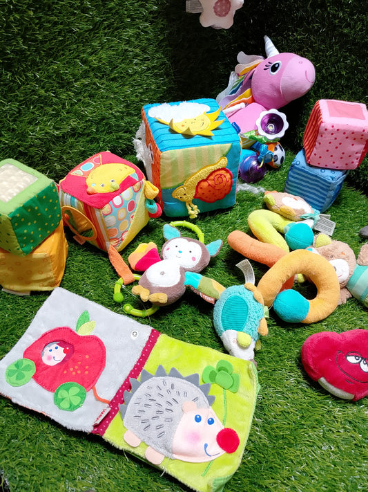 10 pcs of Preloved stuffed toys