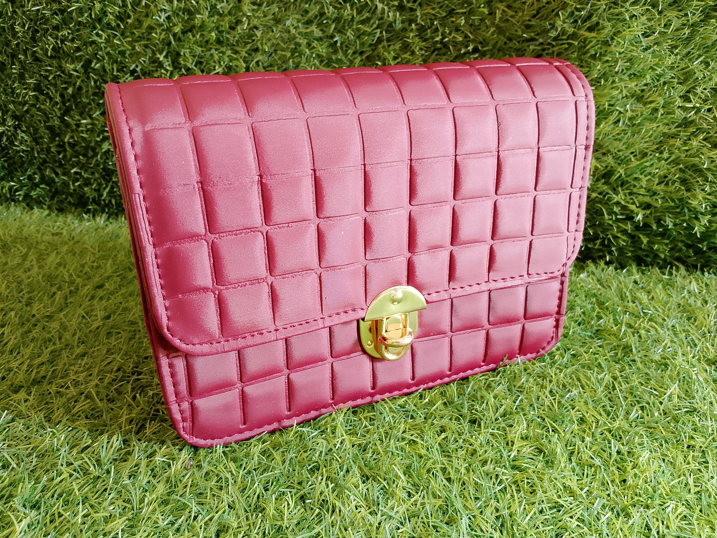 Elegant Quilted Handbag