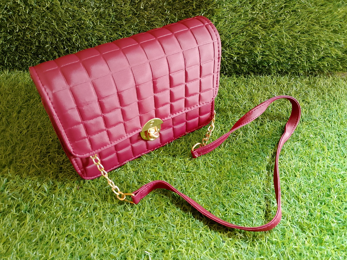 Elegant Quilted Handbag