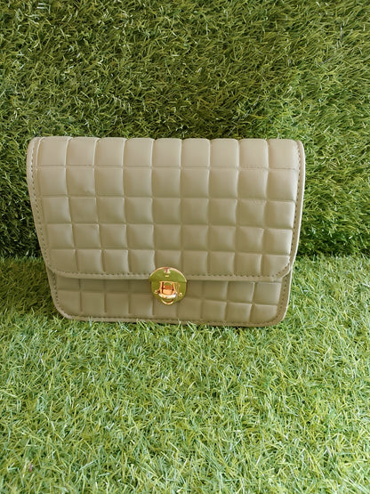 Elegant Quilted Handbag
