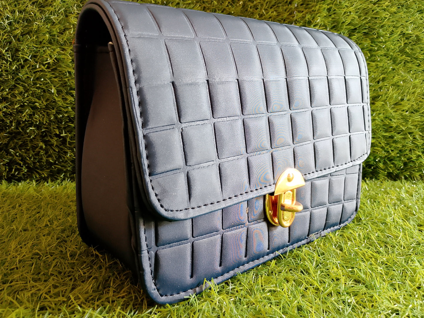 Elegant Quilted Handbag