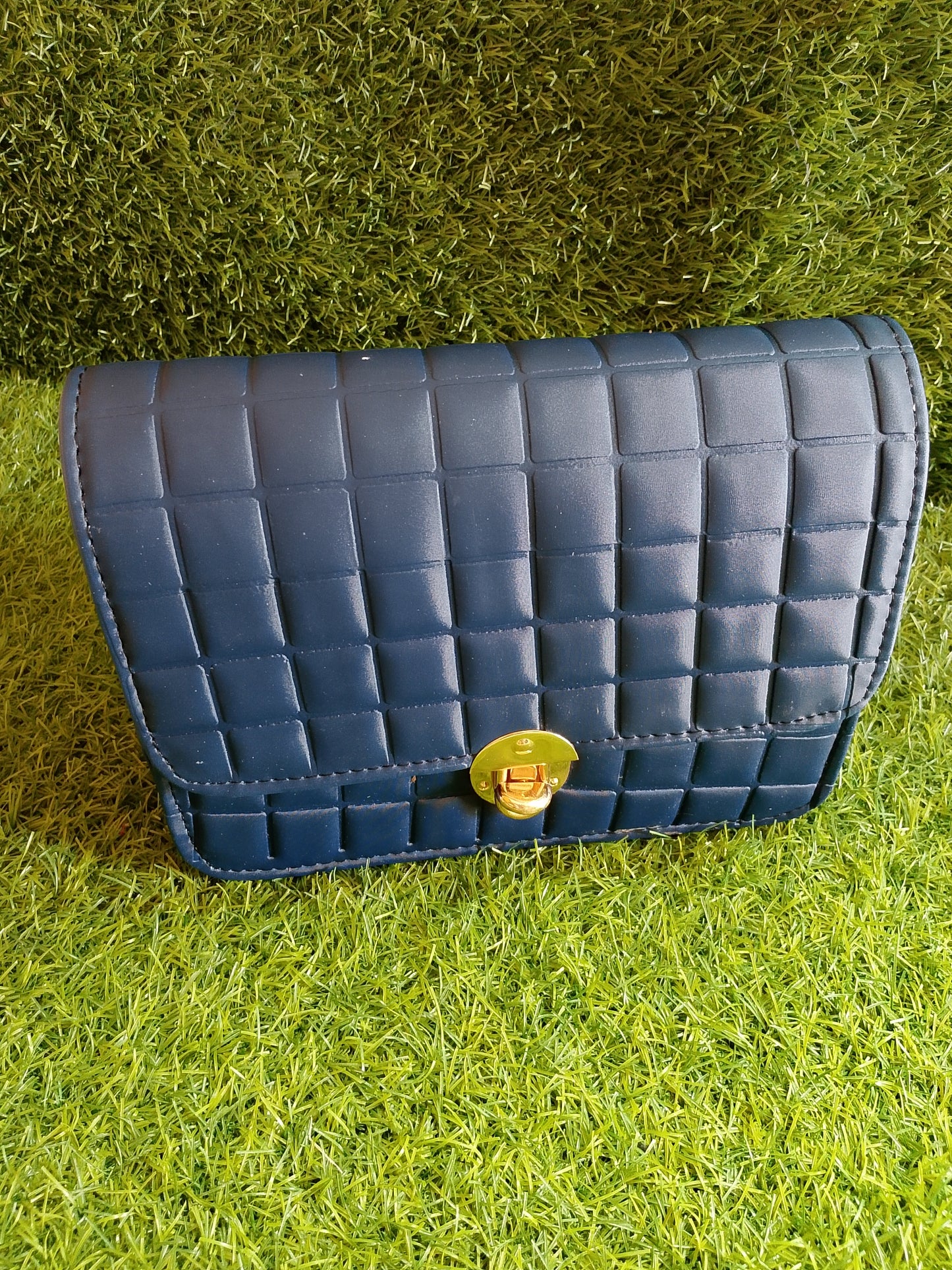 Elegant Quilted Handbag