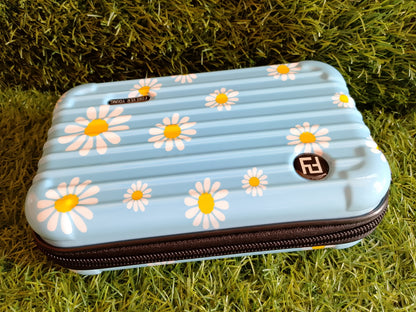 Sunny Daisy Clutch