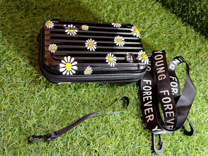Sunny Daisy Clutch