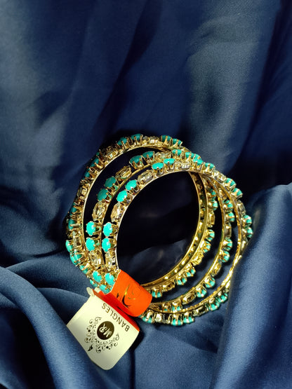 Modern Chunky Chain Bracelet with Square Pearl