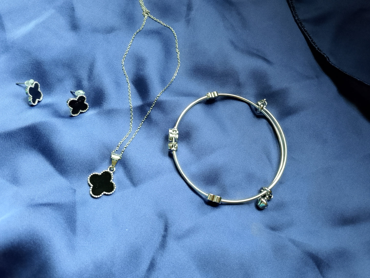 Lucky Clover 3-Piece Jewelry Set: Necklace, Bracelet, & Studs