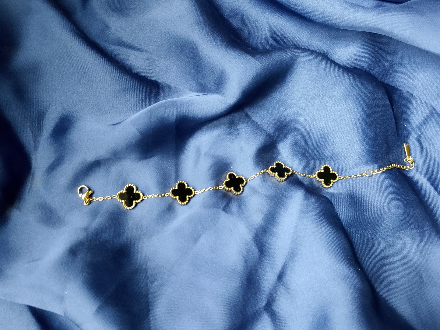 The Fortune Clover Bracelet - Black and White Inlay