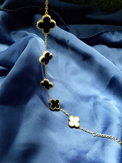 The Fortune Clover Bracelet - Black and White Inlay