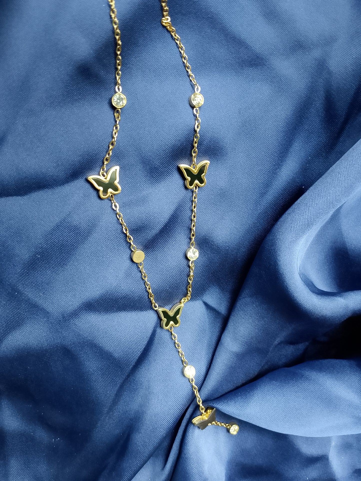 Classic Beaded Chain with Rose Pendant Necklace