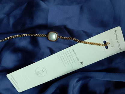 The 'New Classic' Pearl & Gold Chain Bracelet