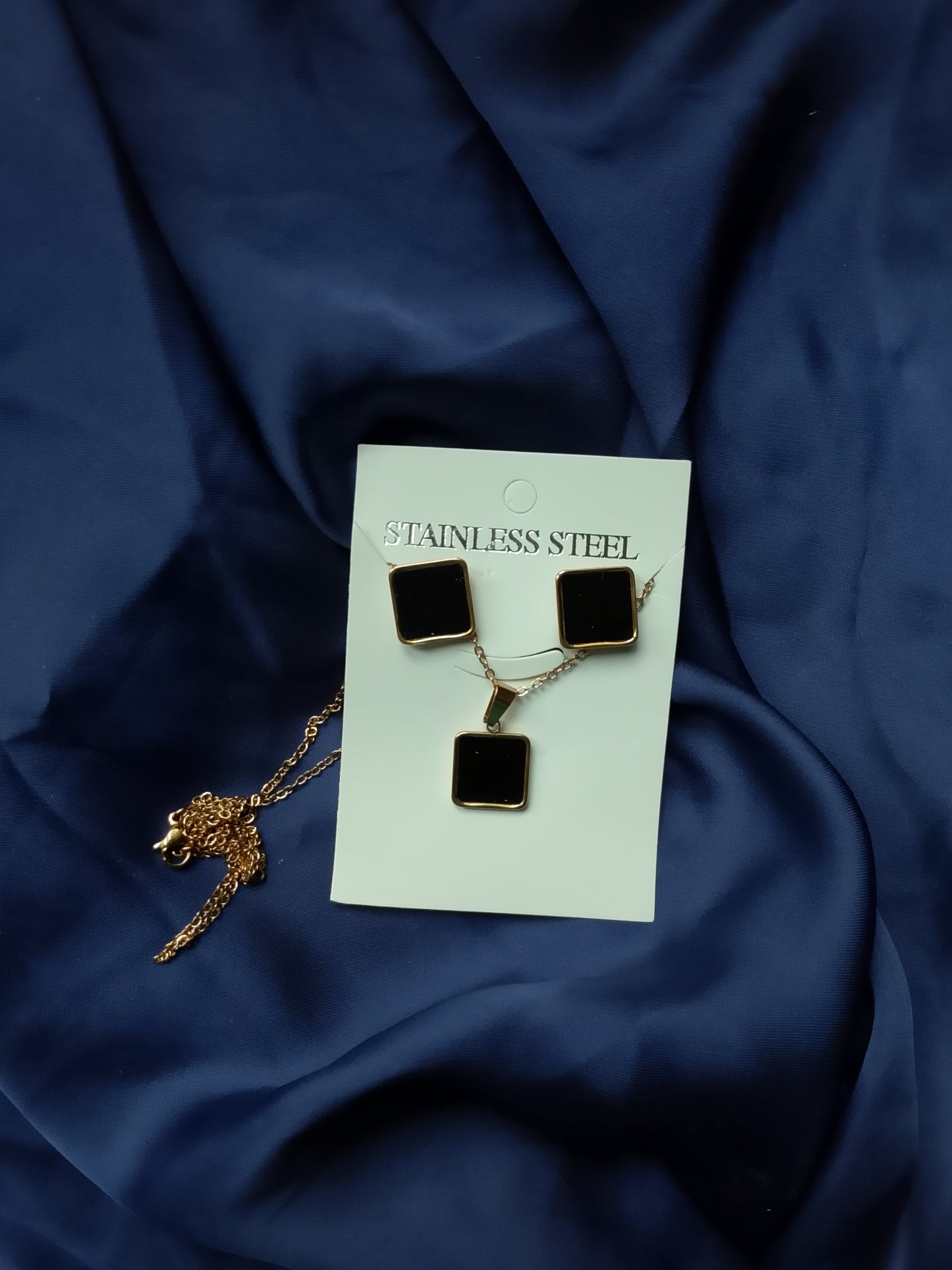 Modern Stainless Steel Shell Square Necklace & Earrings Set