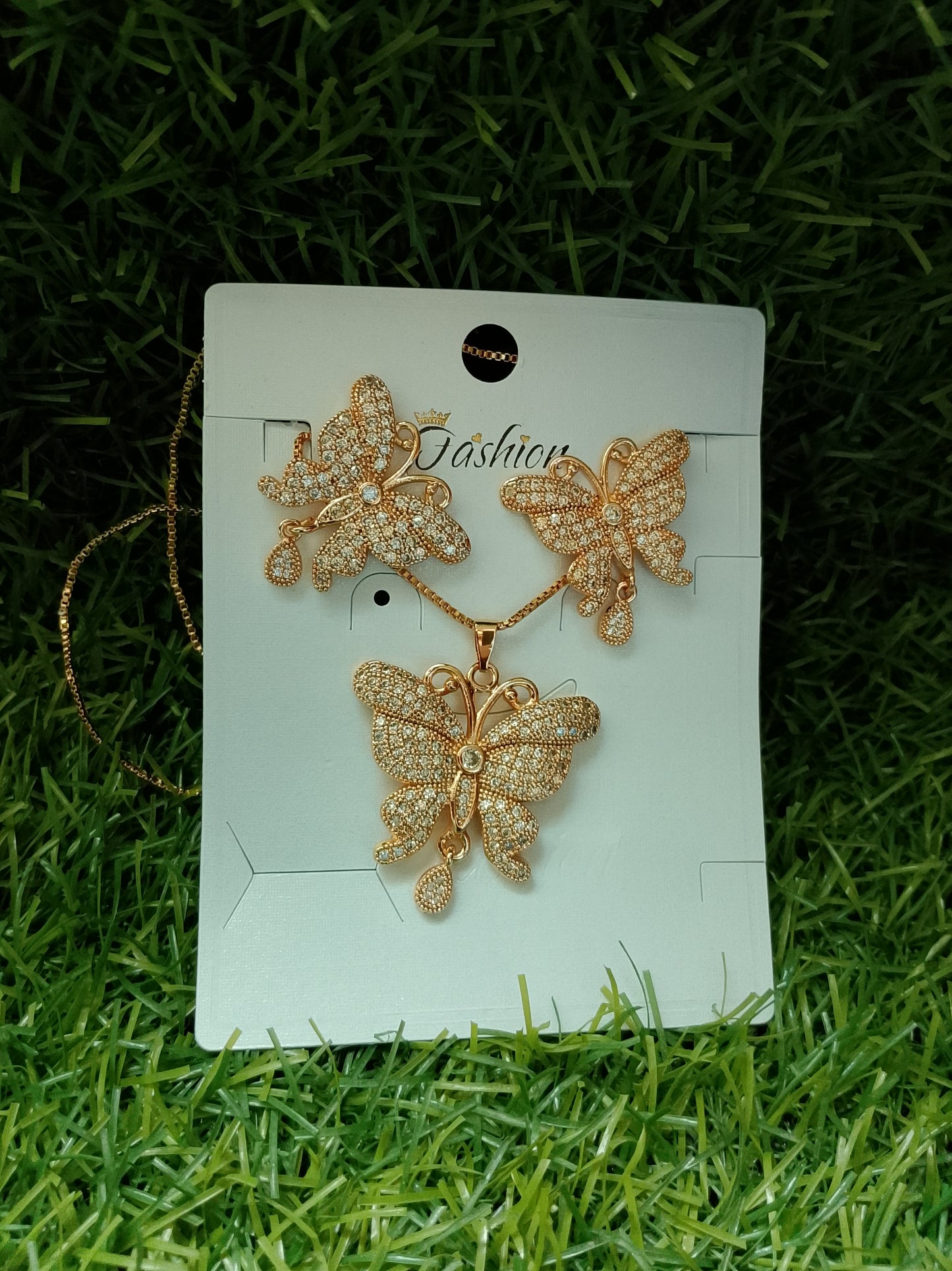 Dazzling Butterfly Sparkle Necklace & Earrings Set