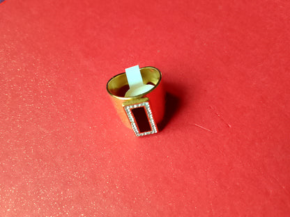 Black Stone Golden Ring