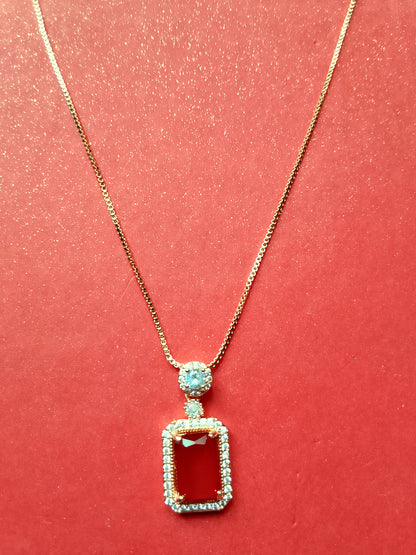 Elegant Emerald Pendant Necklace