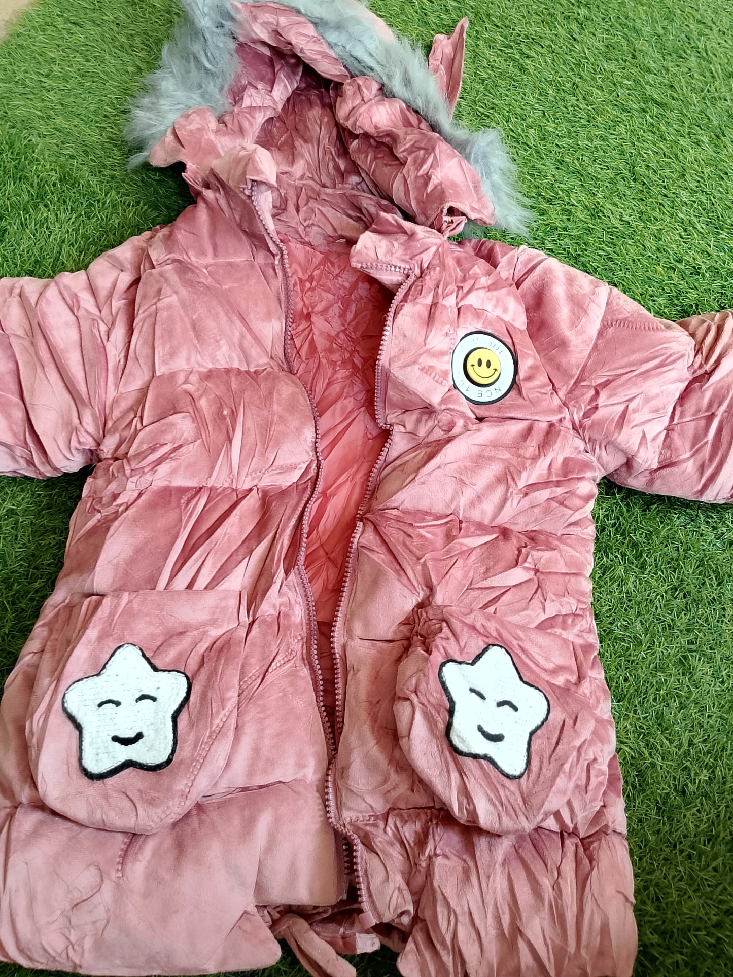 🧥✨ 𝐆𝐢𝐫𝐥𝐬' 𝐉𝐚𝐜𝐤𝐞𝐭𝐬 - Stay Cozy in Style